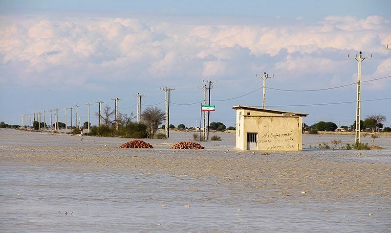 ارسال محموله کمک دارویی - غذایی هلدینگ اکتوورکو به مناطق سیل زده سیستان و بلوچستان Actoverco Holding Supported Flood Victims in Iran
